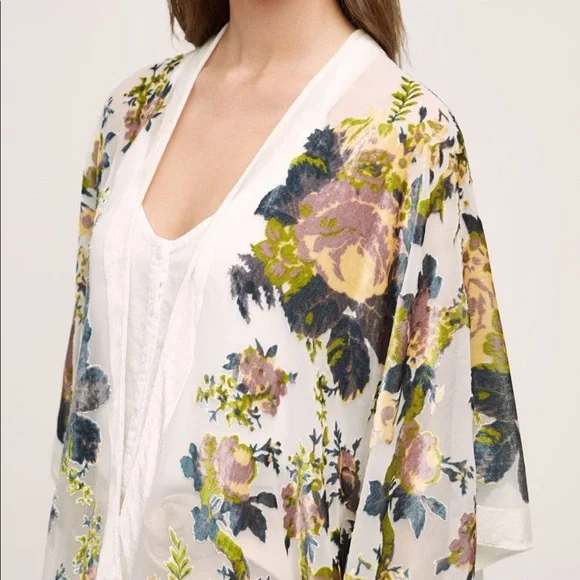 Anthropologie Terceria Floral Velvet Kimono - Picture 1 of 5
